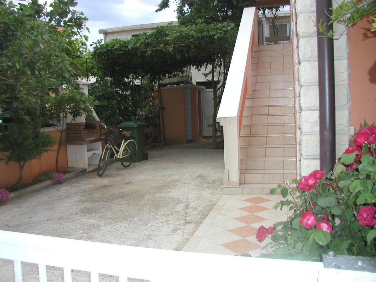 Apartments By The Sea Vir - 19323 المظهر الخارجي الصورة